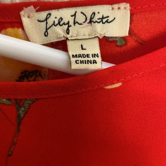 Lily White floral top size L - Picture 6 of 6